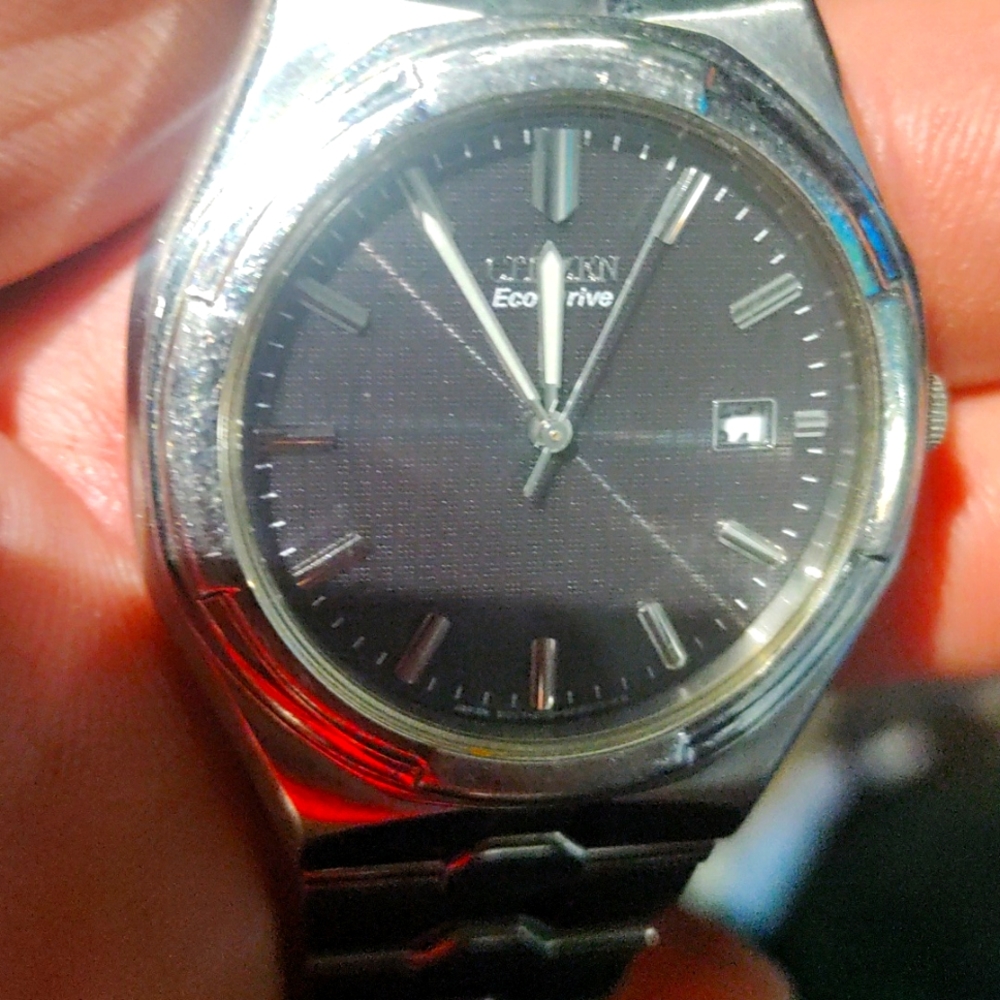 Citizen eco-drive  chronograph (needs battery)